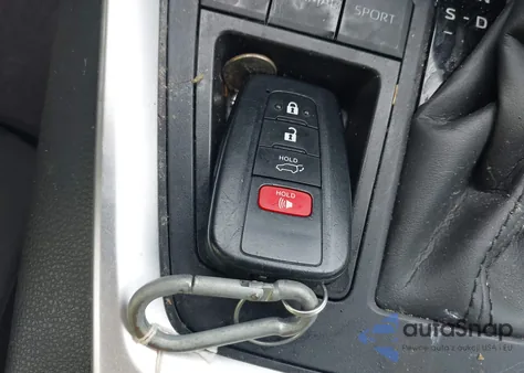 2023 Toyota Rav4 Xle из США, поврежденный, VIN JTMW1RFVXPD101080